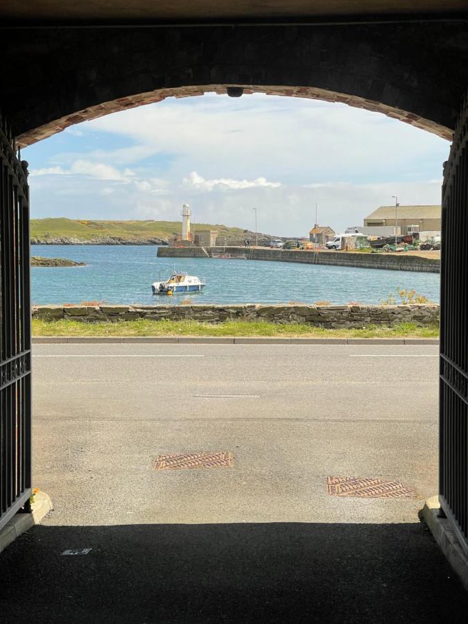 Lovely Apartment Overlooking The Harbour And Bay Ardglass Extérieur photo