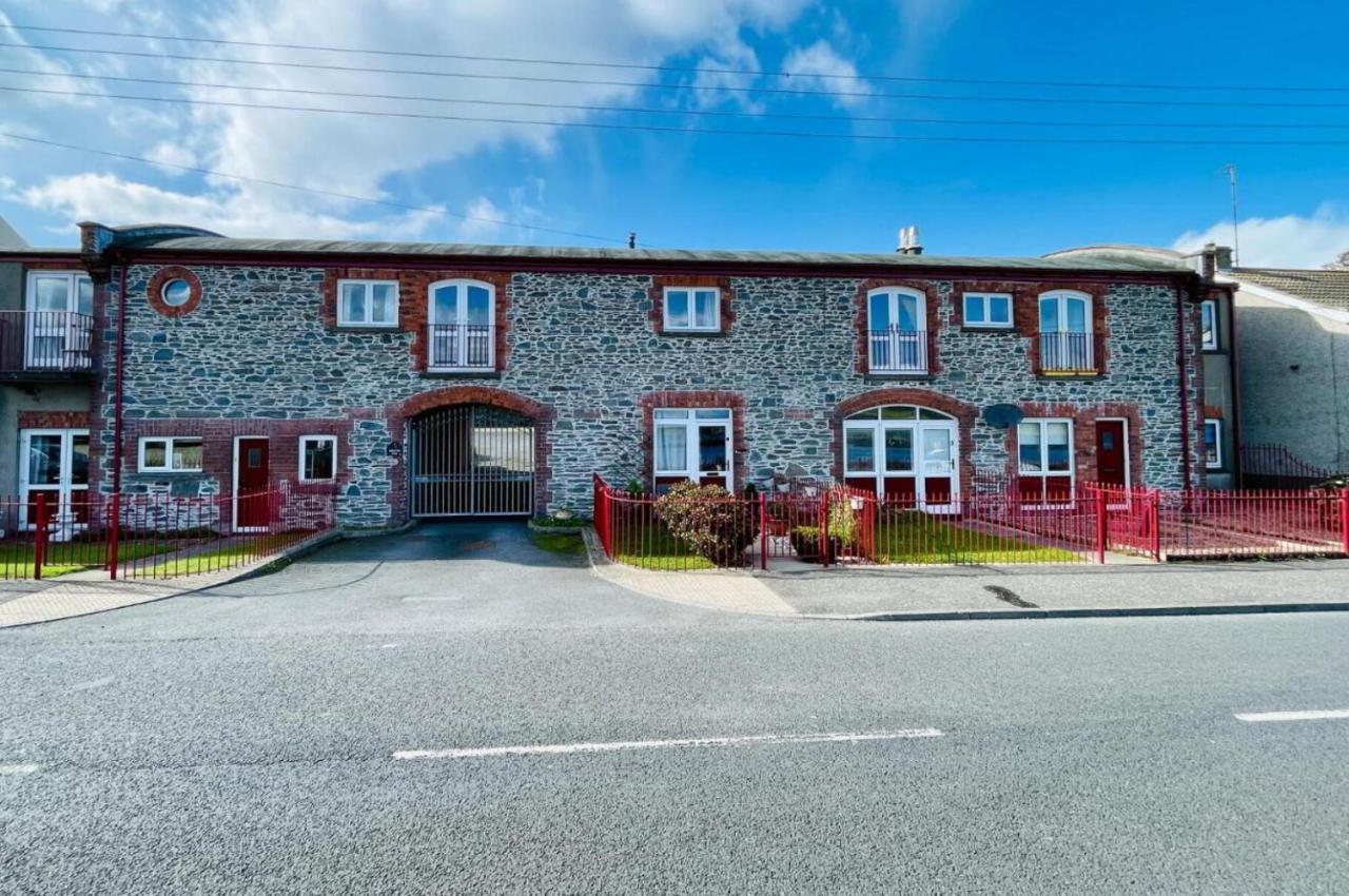 Lovely Apartment Overlooking The Harbour And Bay Ardglass Extérieur photo