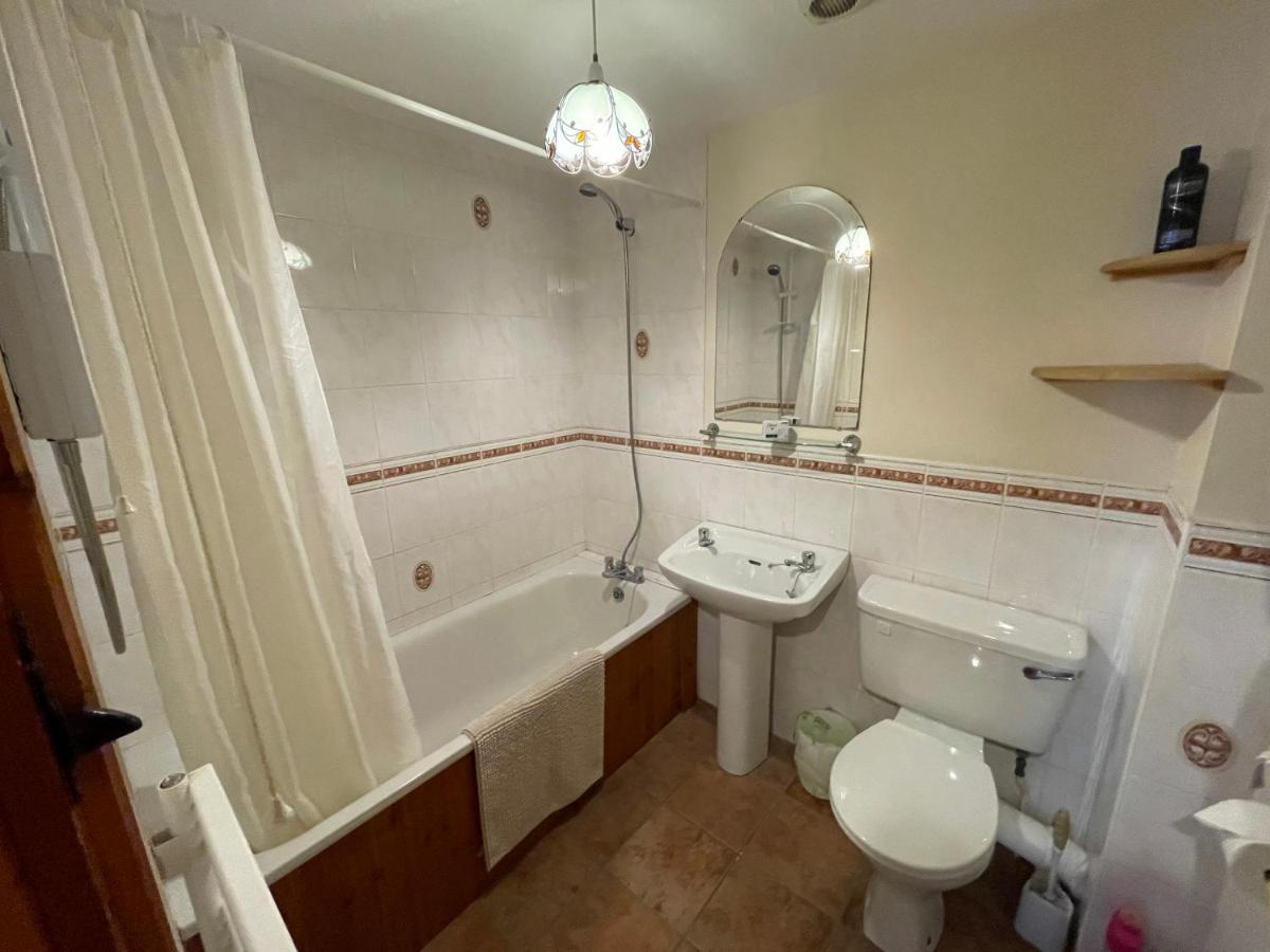 Lovely Apartment Overlooking The Harbour And Bay Ardglass Extérieur photo