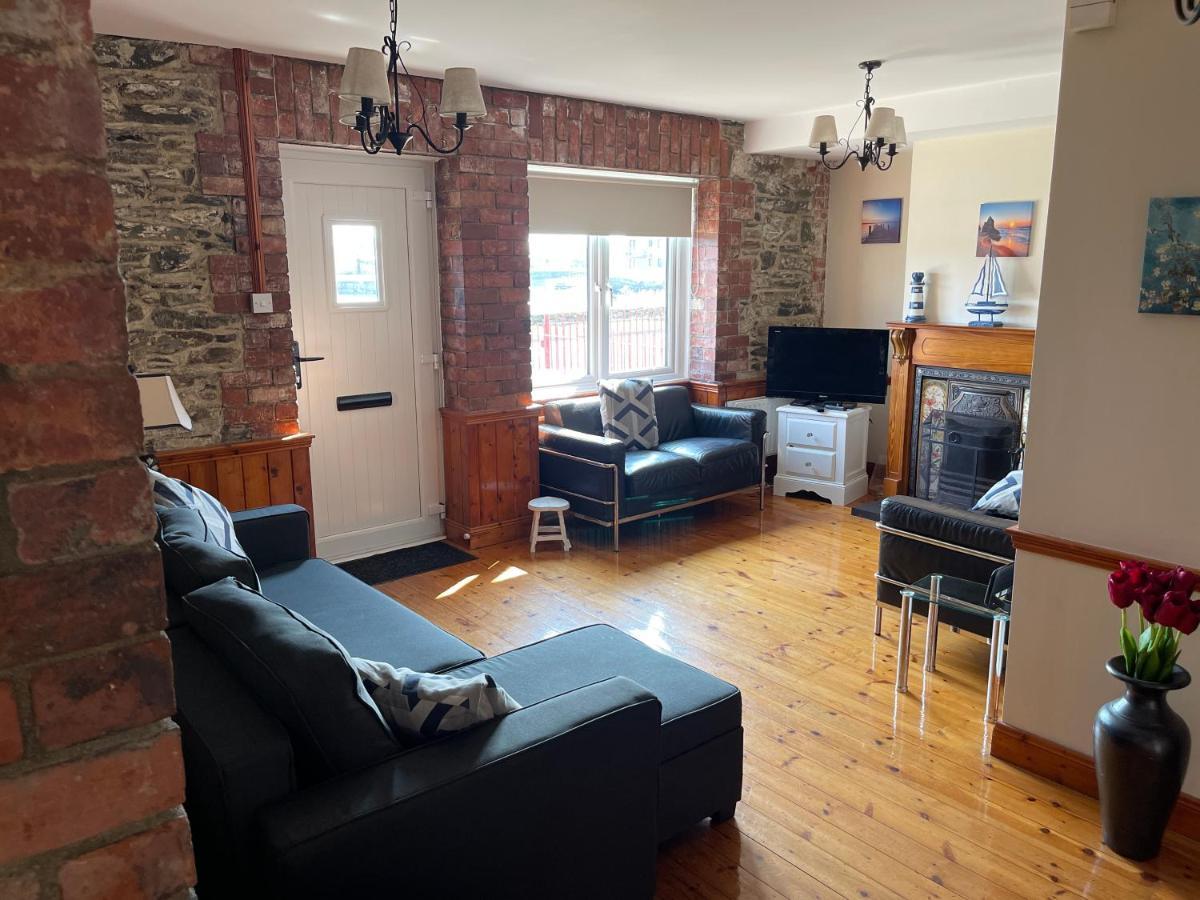 Lovely Apartment Overlooking The Harbour And Bay Ardglass Extérieur photo