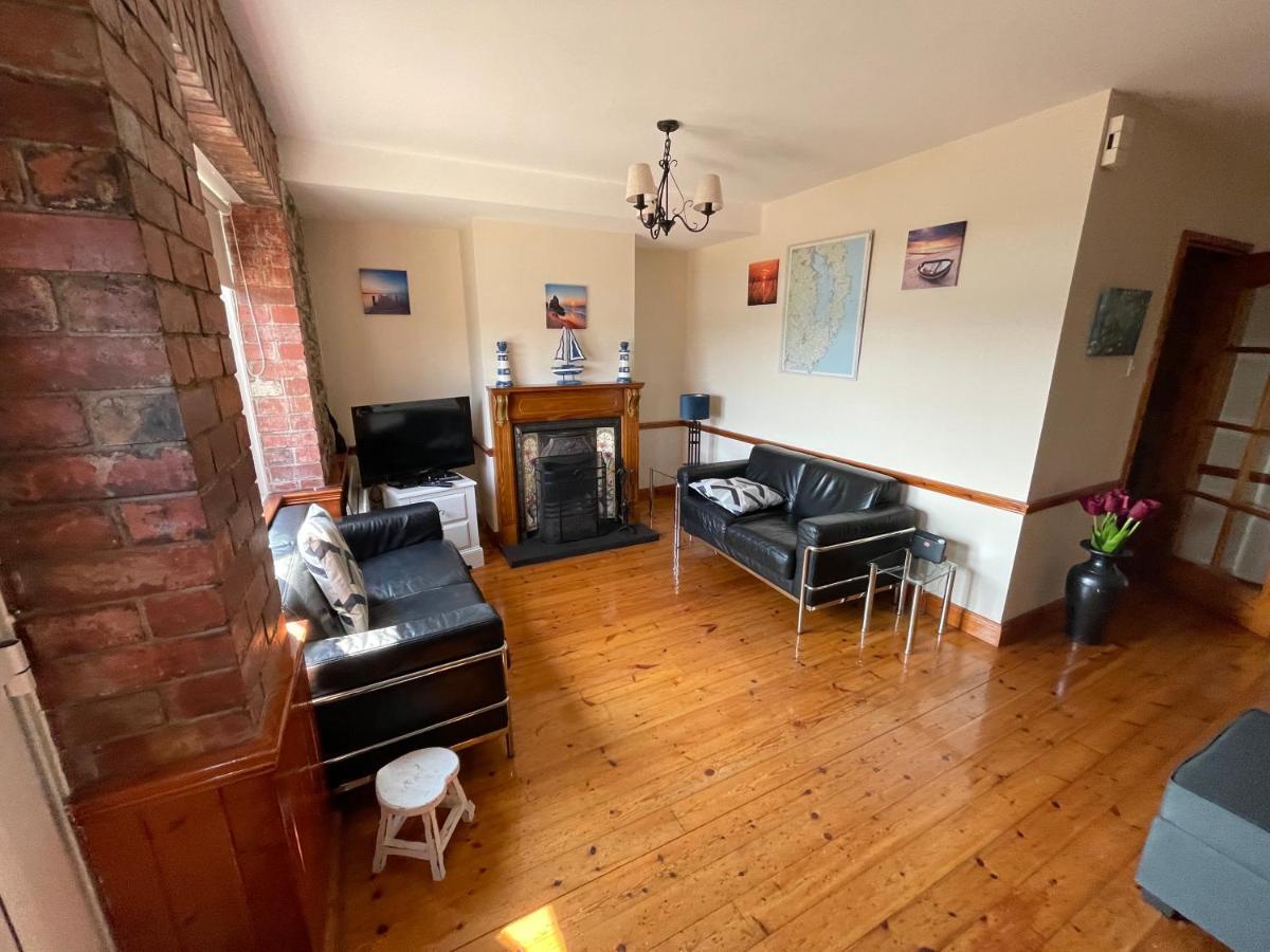 Lovely Apartment Overlooking The Harbour And Bay Ardglass Extérieur photo