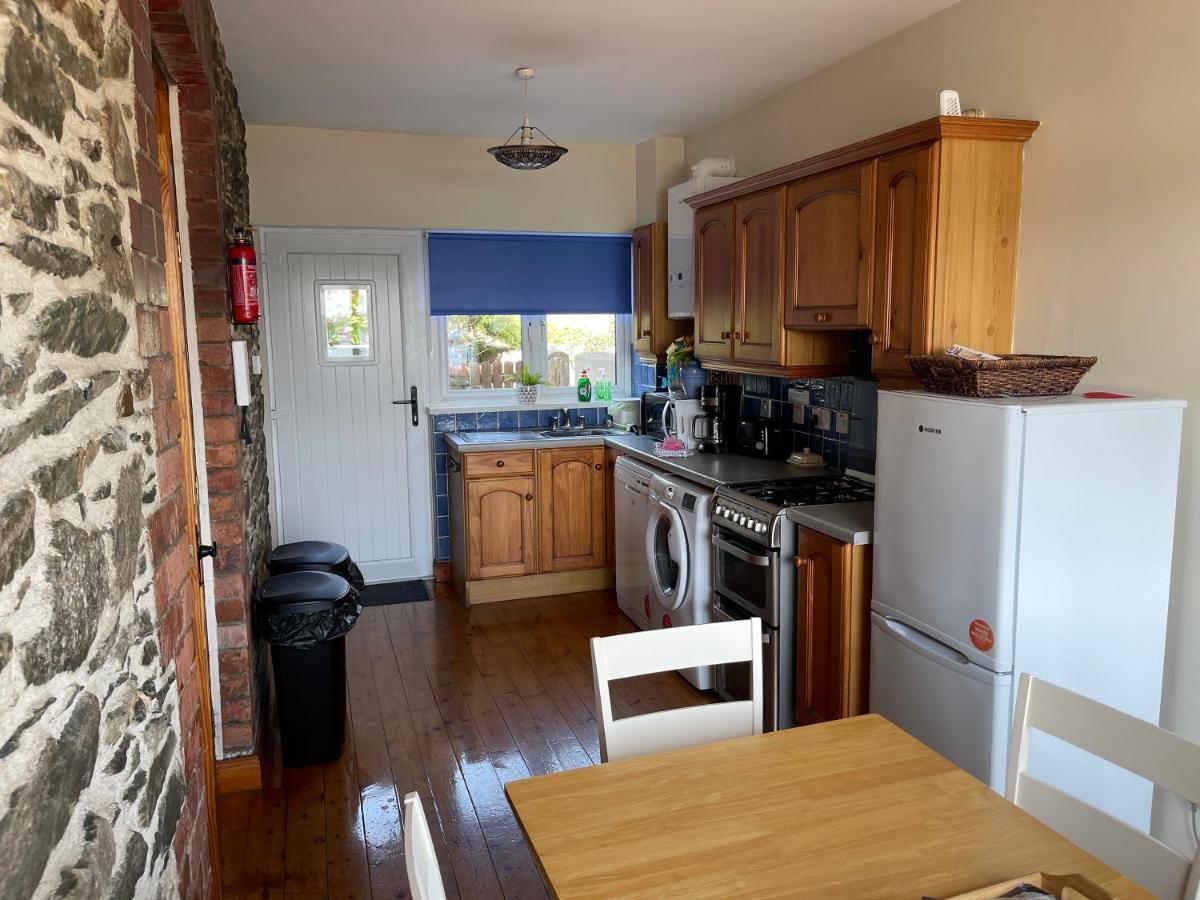 Lovely Apartment Overlooking The Harbour And Bay Ardglass Extérieur photo